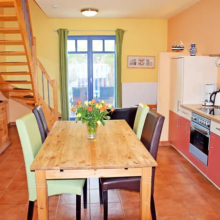 Hébergement de vacances Zum Ostseestrand Mit Terrasse *
