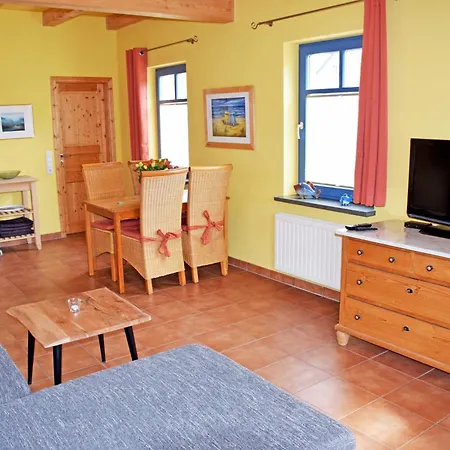 Hébergement de vacances Zum Ostseestrand Mit Terrasse