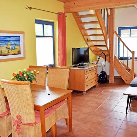 Zum Ostseestrand Mit Terrasse Hébergement de vacances *