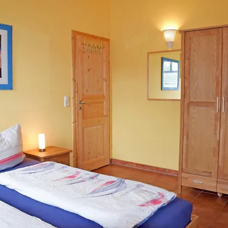 Zum Ostseestrand Mit Terrasse Casa vacanze Lobbe