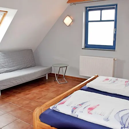 Zum Ostseestrand Mit Terrasse * Lobbe