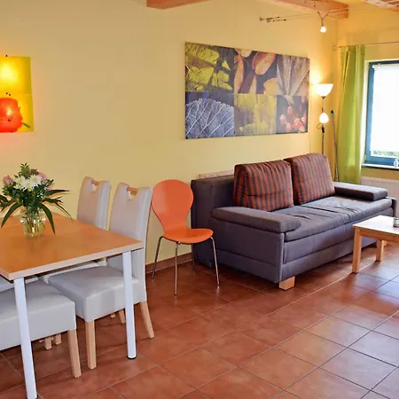 Zum Ostseestrand Mit Terrasse Hébergement de vacances *
