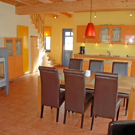 Hébergement de vacances Zum Ostseestrand Mit Terrasse *