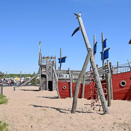 Zum Ostseestrand Mit Terrasse Hébergement de vacances